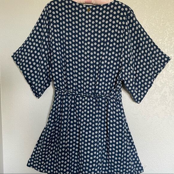 Ripcurl Blue Floral Tie Front Cut Out Mini Dress with Button Front Skirt size L - Picture 4 of 12